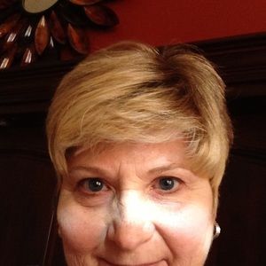 Meet your Posher, Vickie